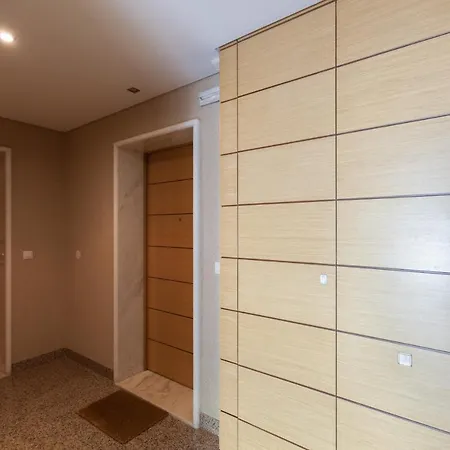 Flh Wooden Flat With Terrace Apartment